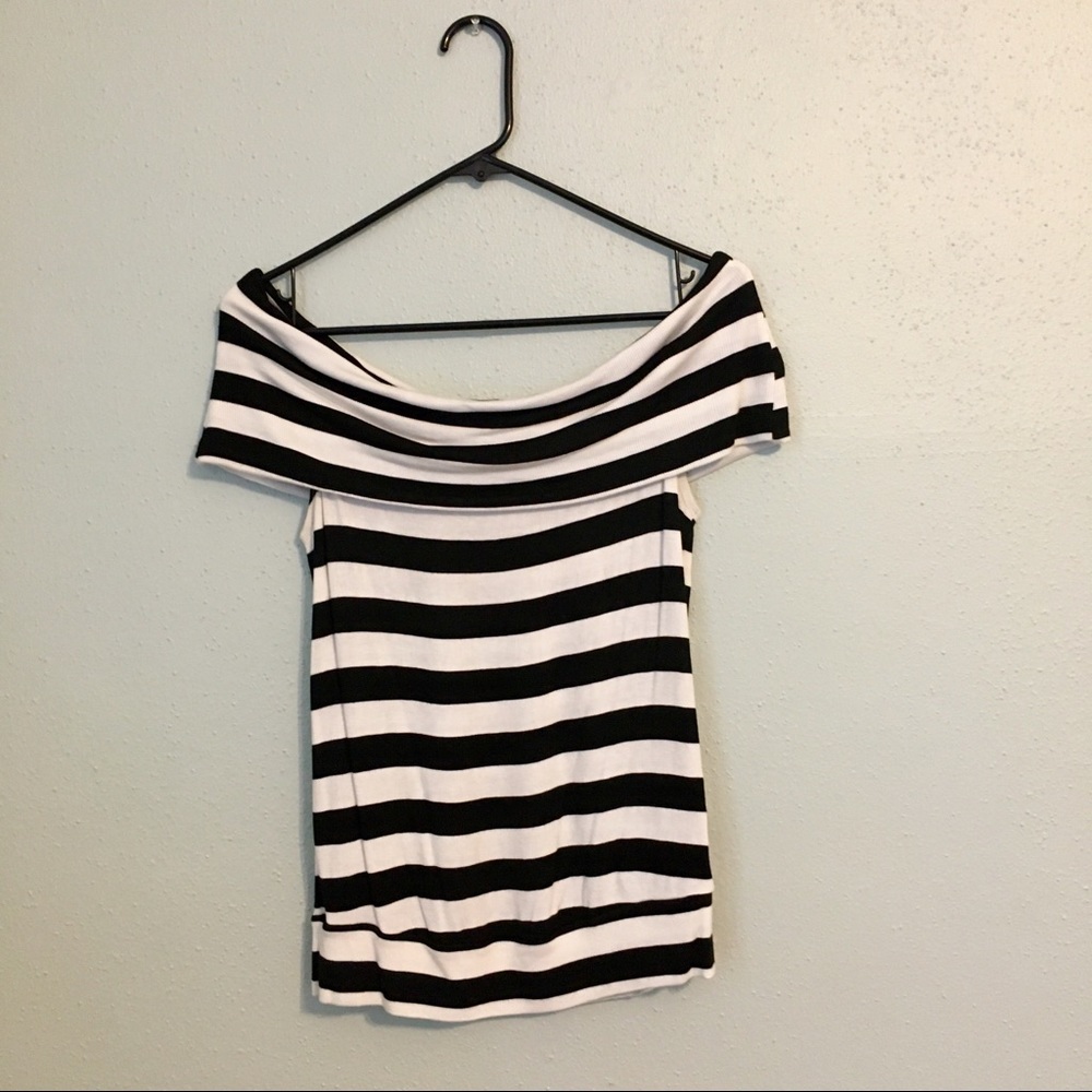 Bare Shoulder Stripe Top